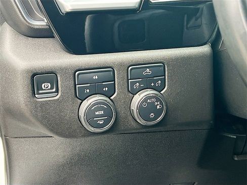 Used 2024 Chevrolet Silverado 2500 LT image 10