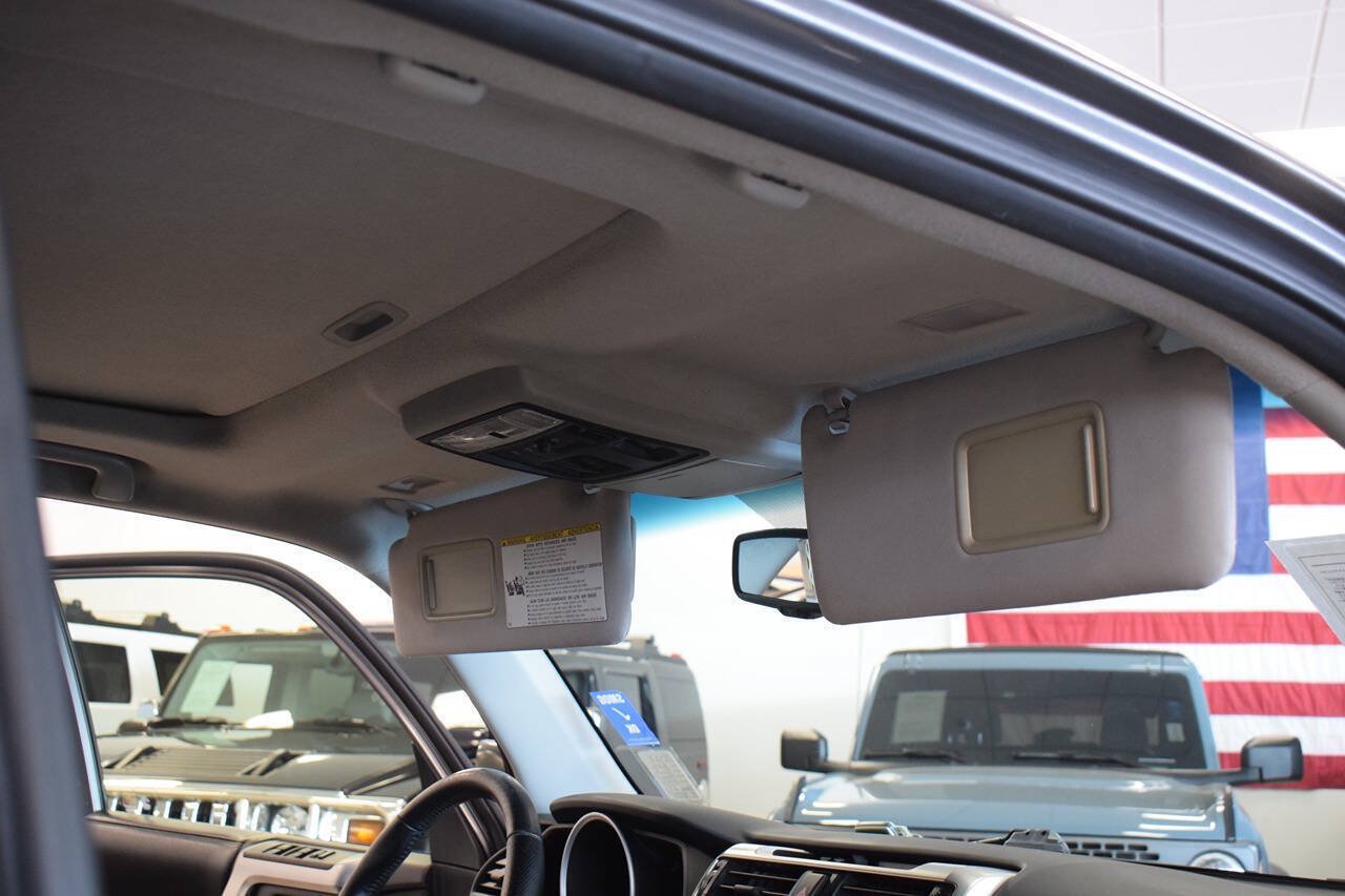 Used 2012 Toyota 4Runner Limited AWD/4WD image 23