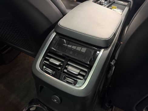 Used 2022 Volvo XC90 T8 Inscription image 14