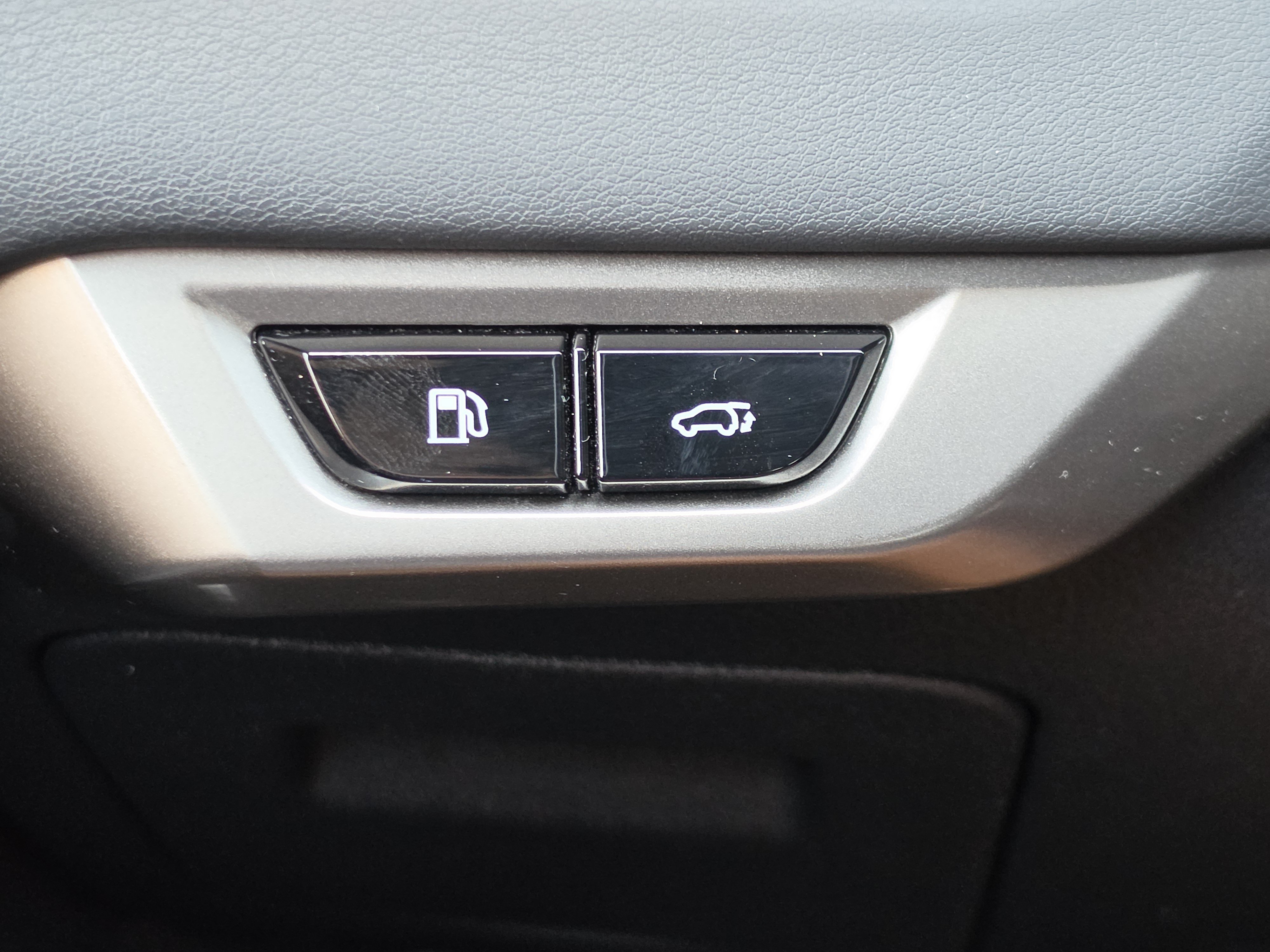 Used 2025 Lexus RX 350 FWD w/ Accessory Package (K3) image 15