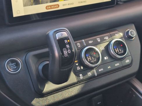 Used 2021 Land Rover Defender 90 X image 21