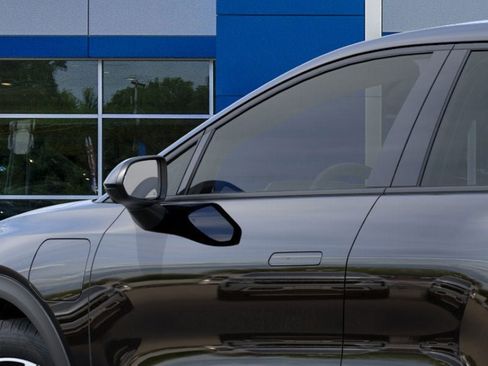 New 2026 Chevrolet Equinox EV LT image 36