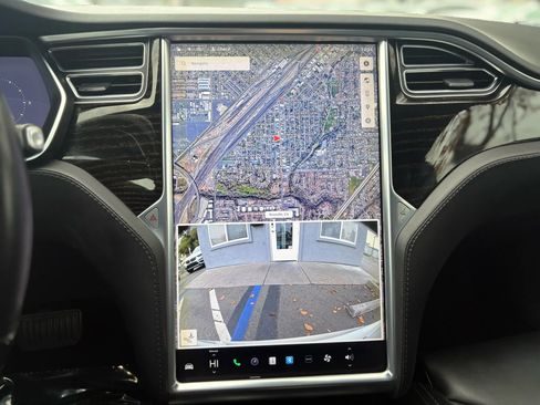 Used 2018 Tesla Model S 100D image 22