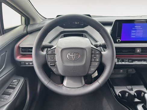 Used 2026 Toyota Prius Plug-In Hybrid FWD image 12