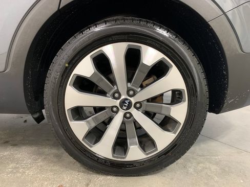 Used 2020 Kia Telluride S AWD/4WD image 4