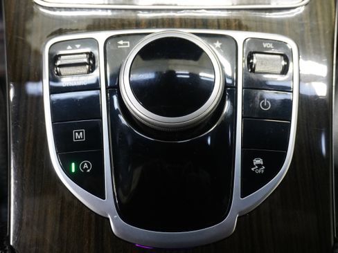 Used 2018 Mercedes-Benz GLC 300 image 21