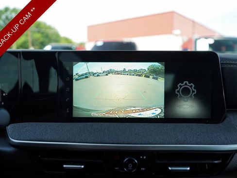 Used 2025 Nissan Kicks SV FWD image 10