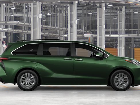 New 2026 Toyota Sienna XLE FWD image 12
