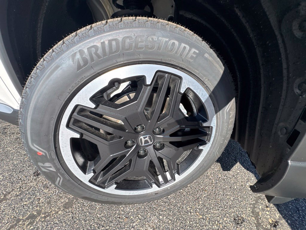 New 2026 Honda Pilot Touring image 9