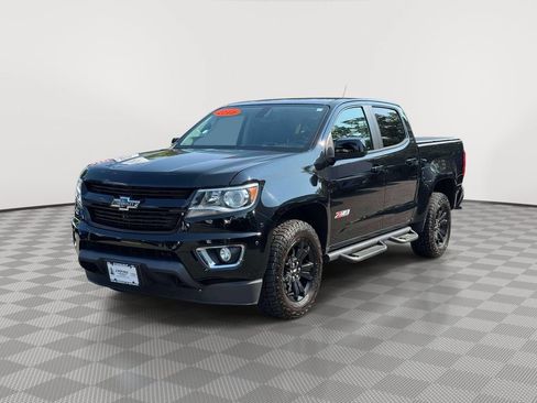 Used 2019 Chevrolet Colorado Z71 w/ Z71 Midnight Edition AWD/4WD image 3