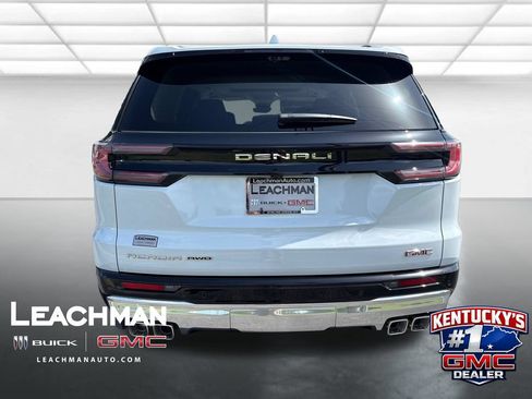 New 2026 GMC Acadia Denali w/ Super Cruise Package AWD/4WD image 4