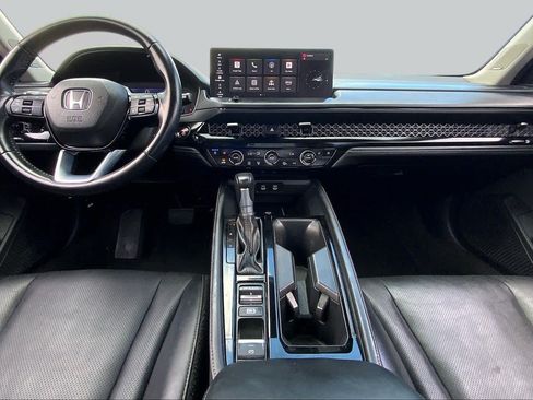 Used 2024 Honda Accord Touring image 15