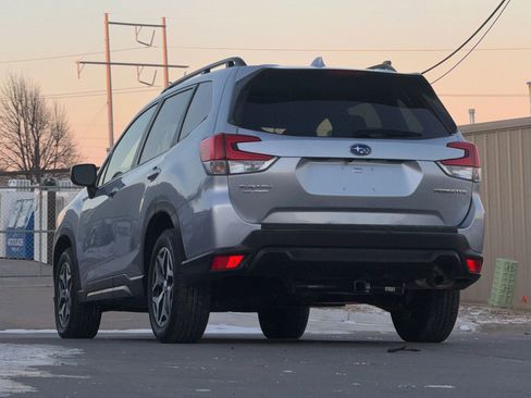 Used 2022 Subaru Forester Premium w/ Popular Package #1 image 11