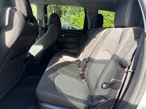 Used 2017 Chevrolet Traverse LT AWD/4WD image 9