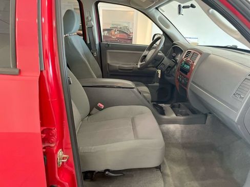 Used 2005 Dodge Dakota SLT w/ Sport Appearance Group AWD/4WD image 15