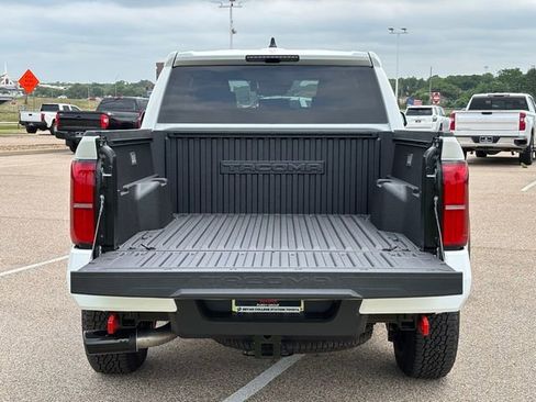 New 2026 Toyota Tacoma TRD Off-Road AWD/4WD image 7