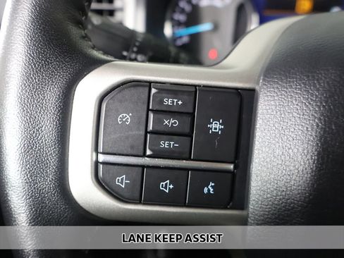 Used 2022 Ford Expedition Max XLT AWD/4WD image 3