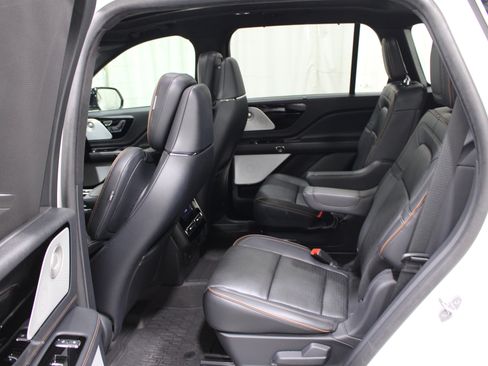 Used 2025 Lincoln Aviator Black Label AWD/4WD image 24