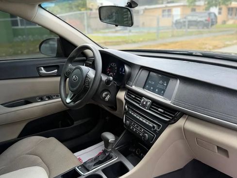Used 2018 Kia Optima LX w/ Convenience Package image 14
