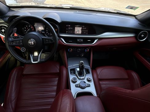 Used 2021 Alfa Romeo Stelvio Ti Sport image 23