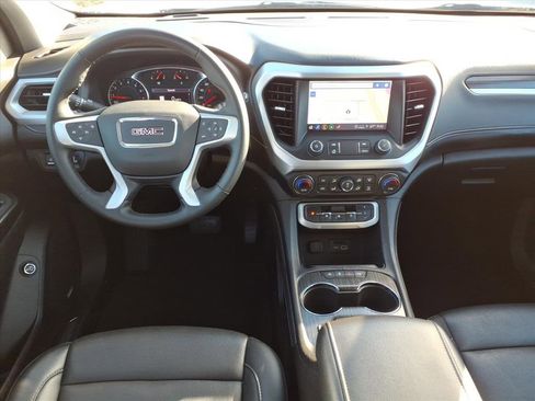 Used 2023 GMC Acadia SLT image 9