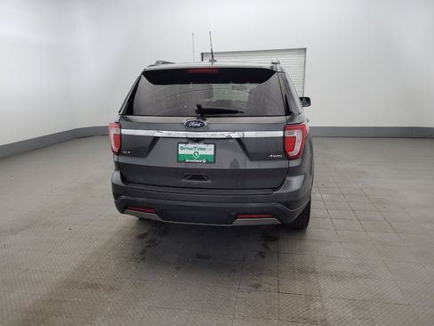 Used 2019 Ford Explorer XLT w/ Equipment Group 202A AWD/4WD image 7