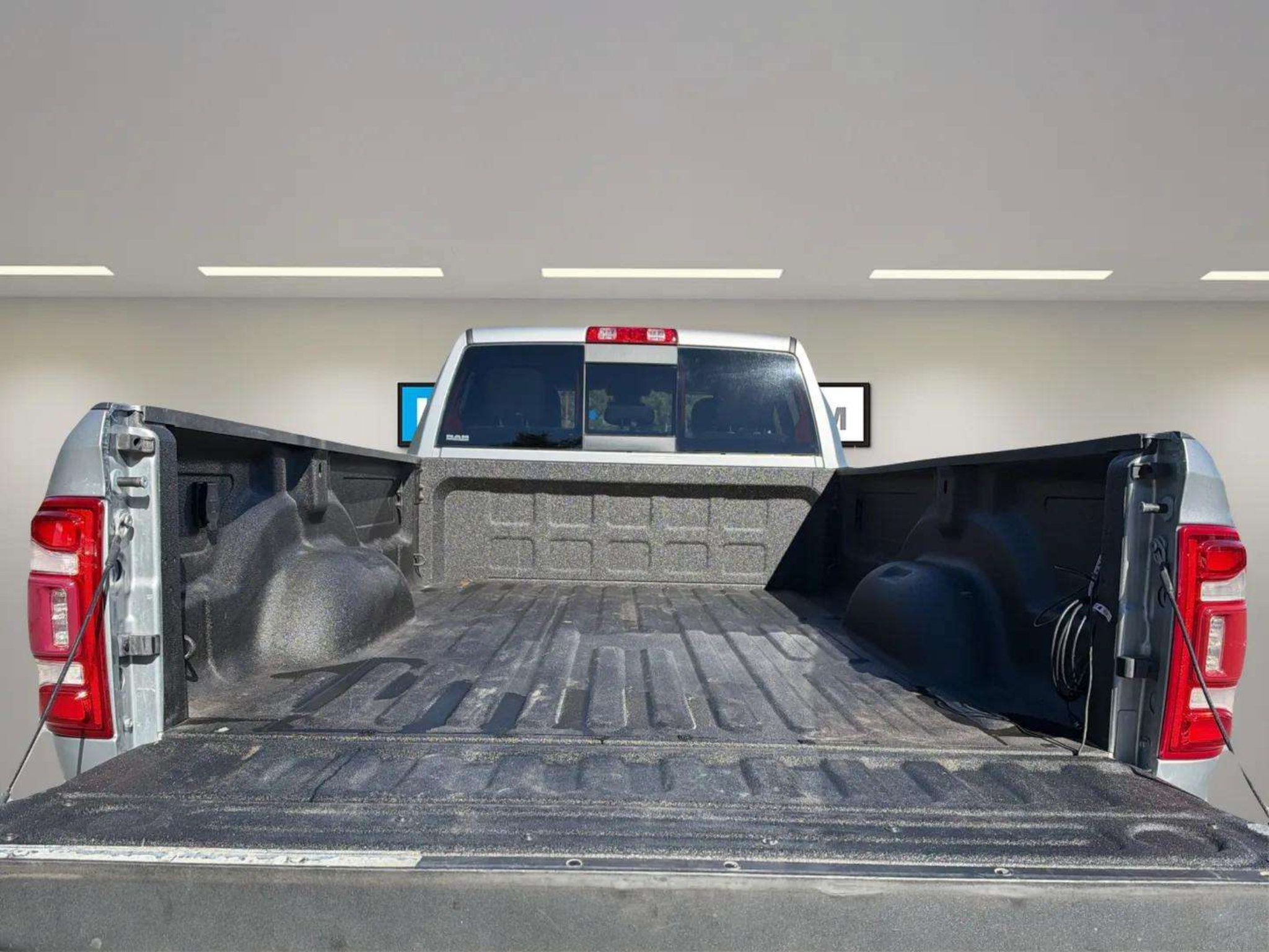 Used 2022 RAM 2500 Big Horn w/ Level C Equiment Group AWD/4WD image 9