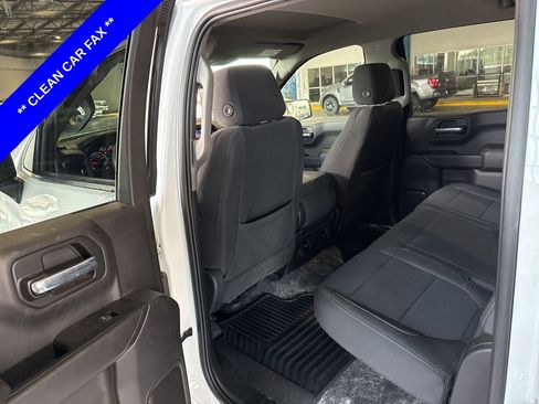Used 2022 Chevrolet Silverado 1500 Custom w/ Safety Confidence Package AWD/4WD image 7