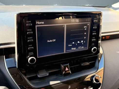 Used 2020 Toyota Corolla LE image 27