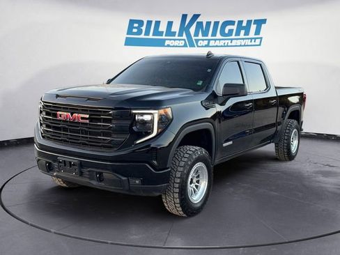 Used 2024 GMC Sierra 1500 Elevation w/ X31 Off-Road Package AWD/4WD image 1