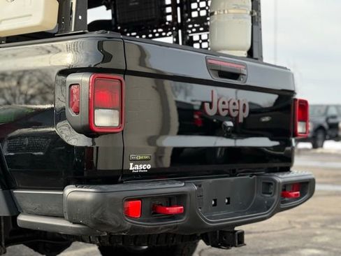 Used 2023 Jeep Gladiator Rubicon w/ Cold Weather Group image 54