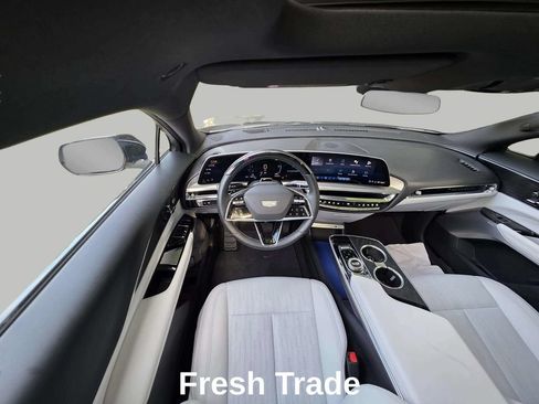 Used 2023 Cadillac Lyriq AWD image 13
