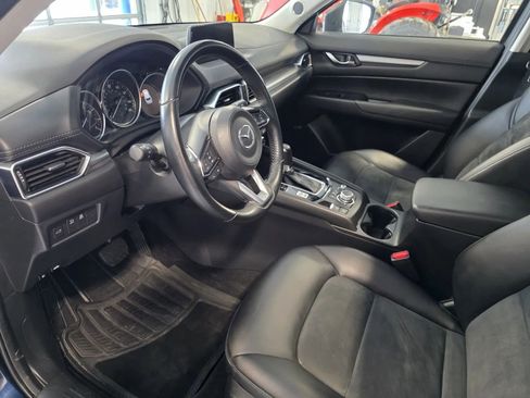Used 2019 MAZDA CX-5 Touring image 11