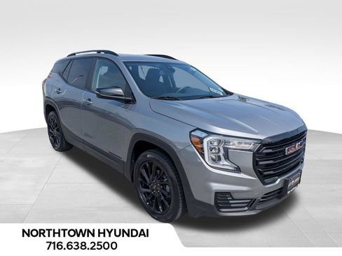 Used 2023 GMC Terrain SLE w/ Driver Convenience Package AWD/4WD image 10