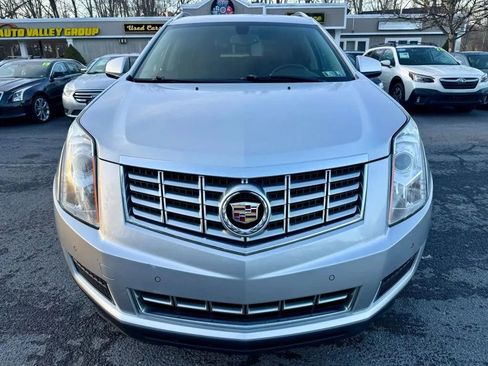 Used 2016 Cadillac SRX Luxury image 3