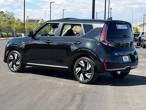Used 2023 Kia Soul GT-Line FWD image 3