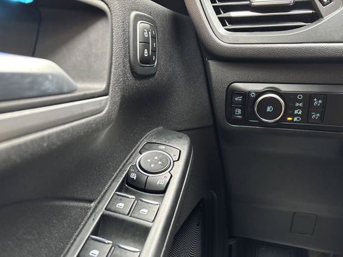 Used 2023 Ford Escape Platinum AWD/4WD image 13