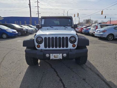 Used 2013 Jeep Wrangler Sport image 3