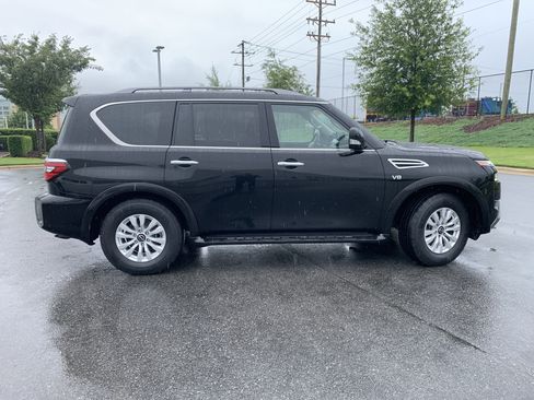 Used 2021 Nissan Armada SV AWD/4WD image 11