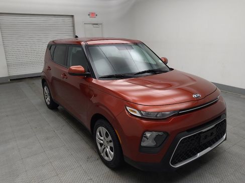 Used 2020 Kia Soul LX image 13