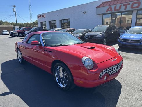 Used 2003 Ford Thunderbird image 3