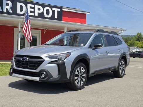 Used 2024 Subaru Outback Limited AWD/4WD image 2