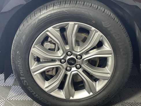 Used 2024 Ford Edge Titanium image 10