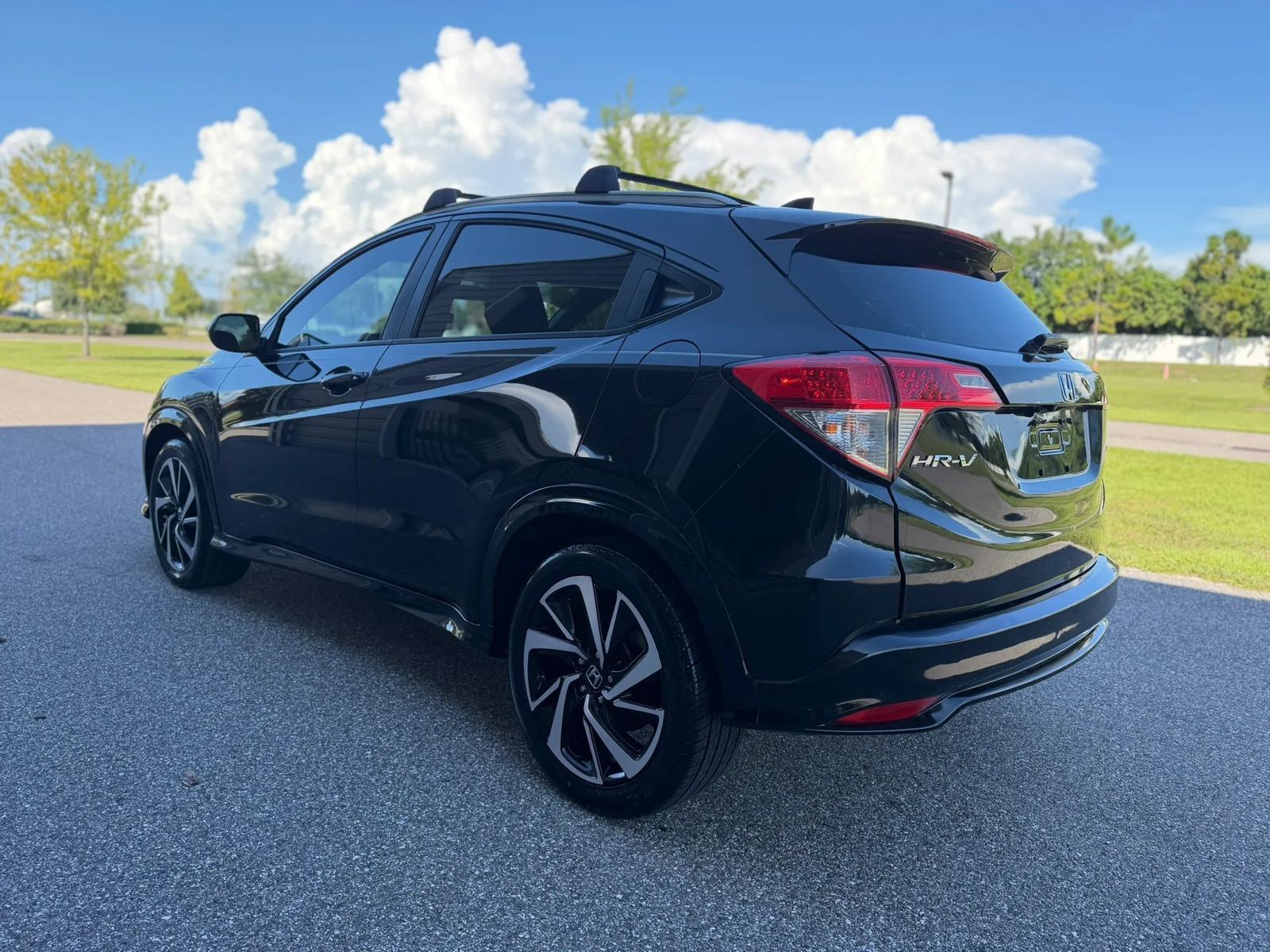 Used 2019 Honda HR-V Sport image 6