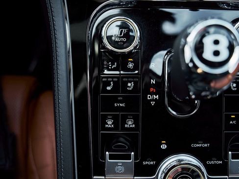 Used 2020 Bentley Continental GT image 56