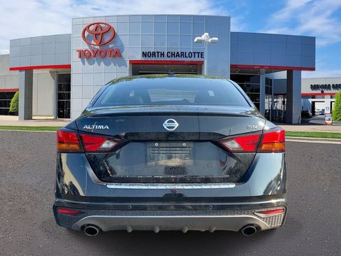Used 2022 Nissan Altima 2.5 SR FWD image 7