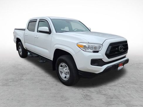 Certified 2023 Toyota Tacoma SR image 3