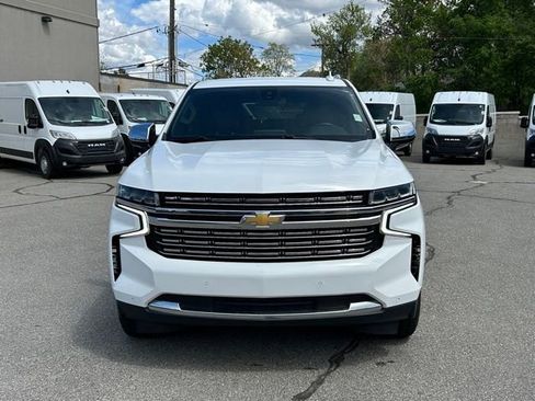 Used 2023 Chevrolet Suburban Premier AWD/4WD image 11