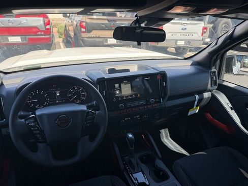 Used 2025 Nissan Frontier Pro-X w/ Pro Convenience Package image 10