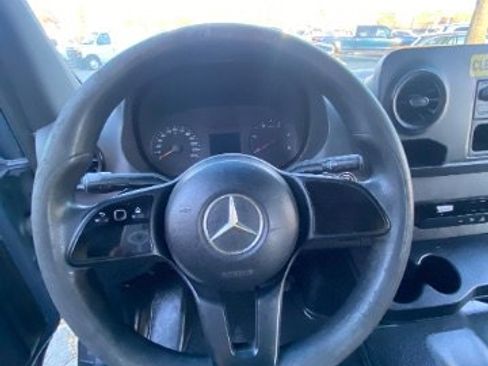 Used 2019 Mercedes-Benz Sprinter 170 image 13